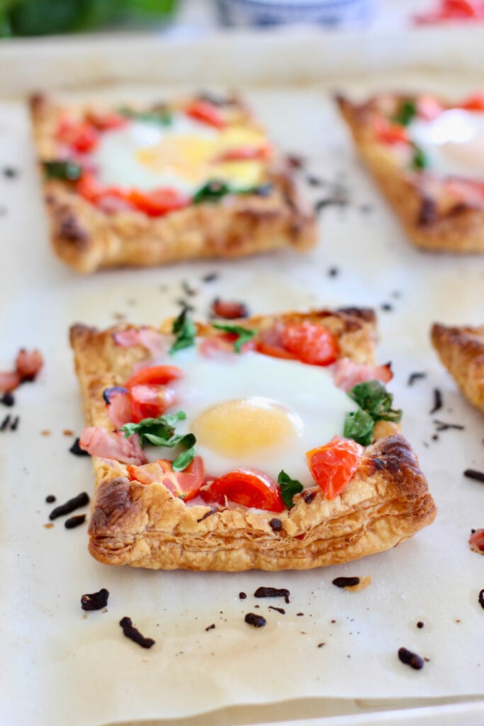 Eggs in puff pastry